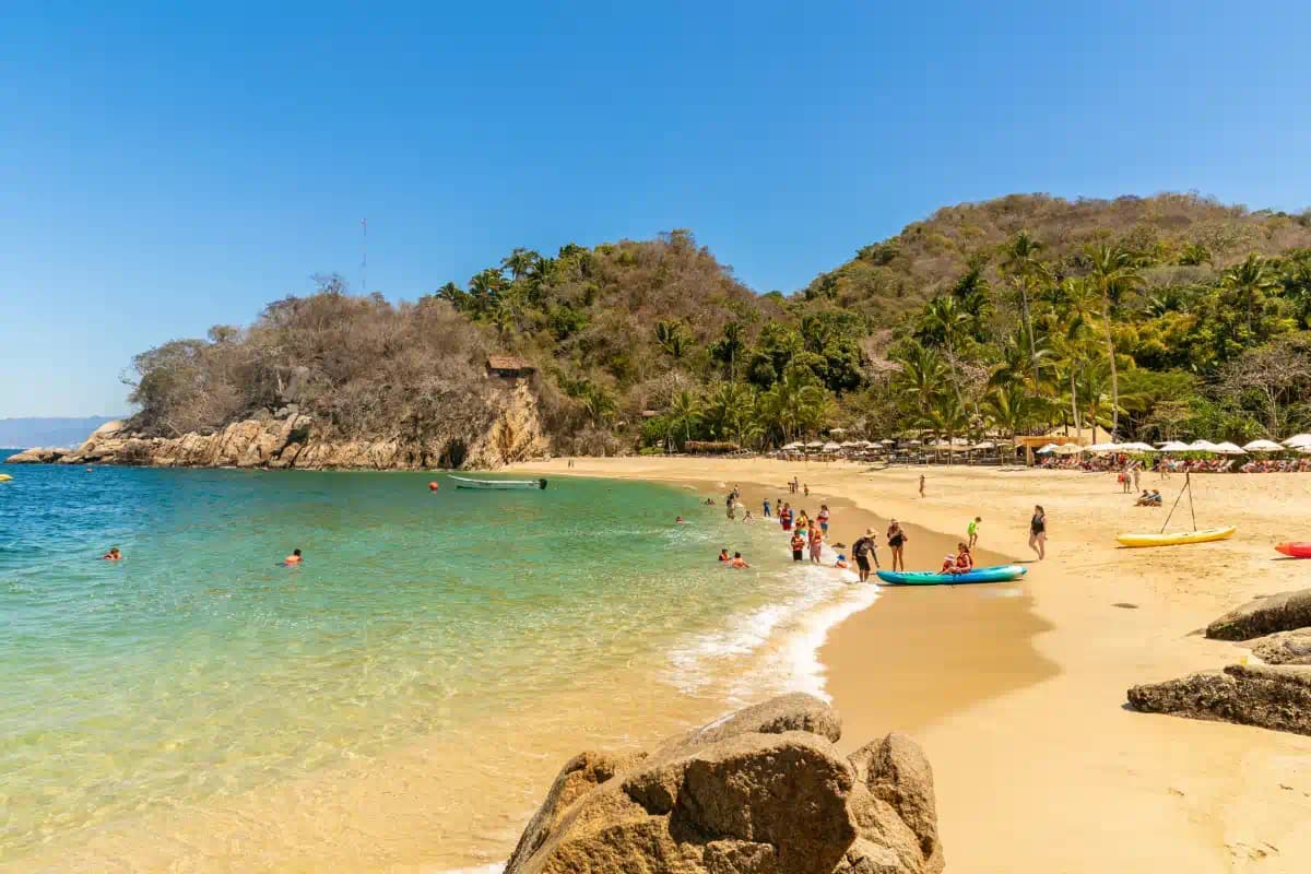 Tierra de Piratas: galeón, Playa Majahuitas y show pirata — 4