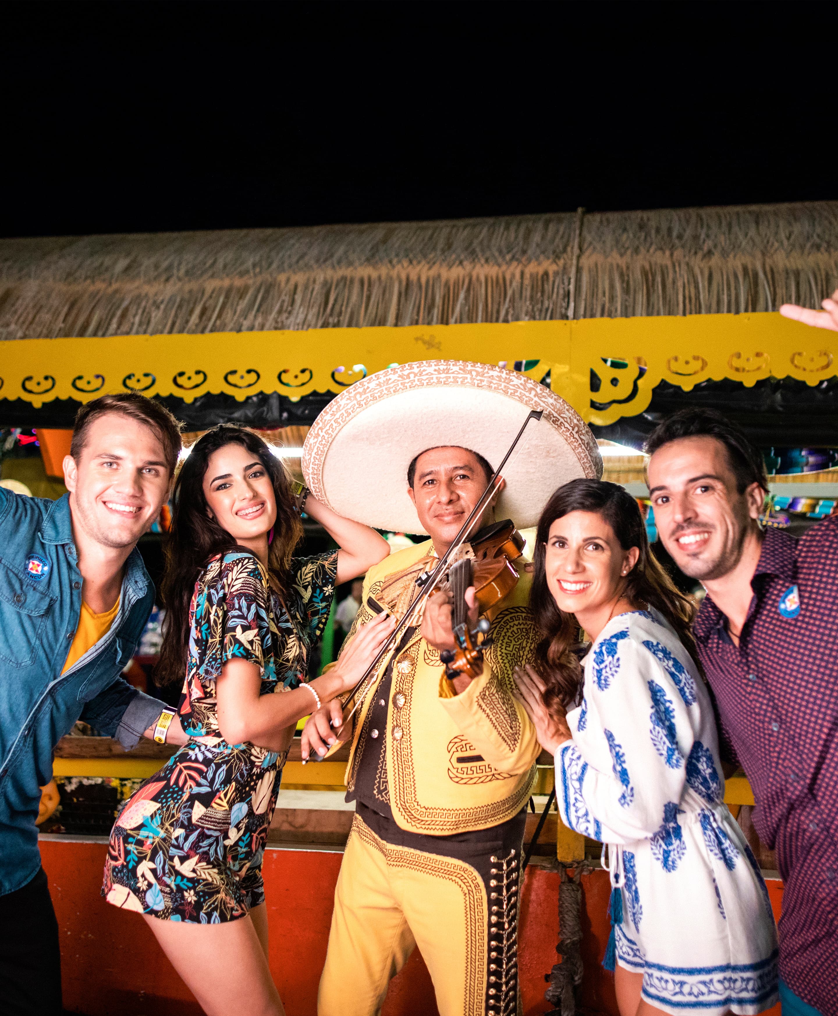 Xoximilco: Fiesta mexicana en Cancún