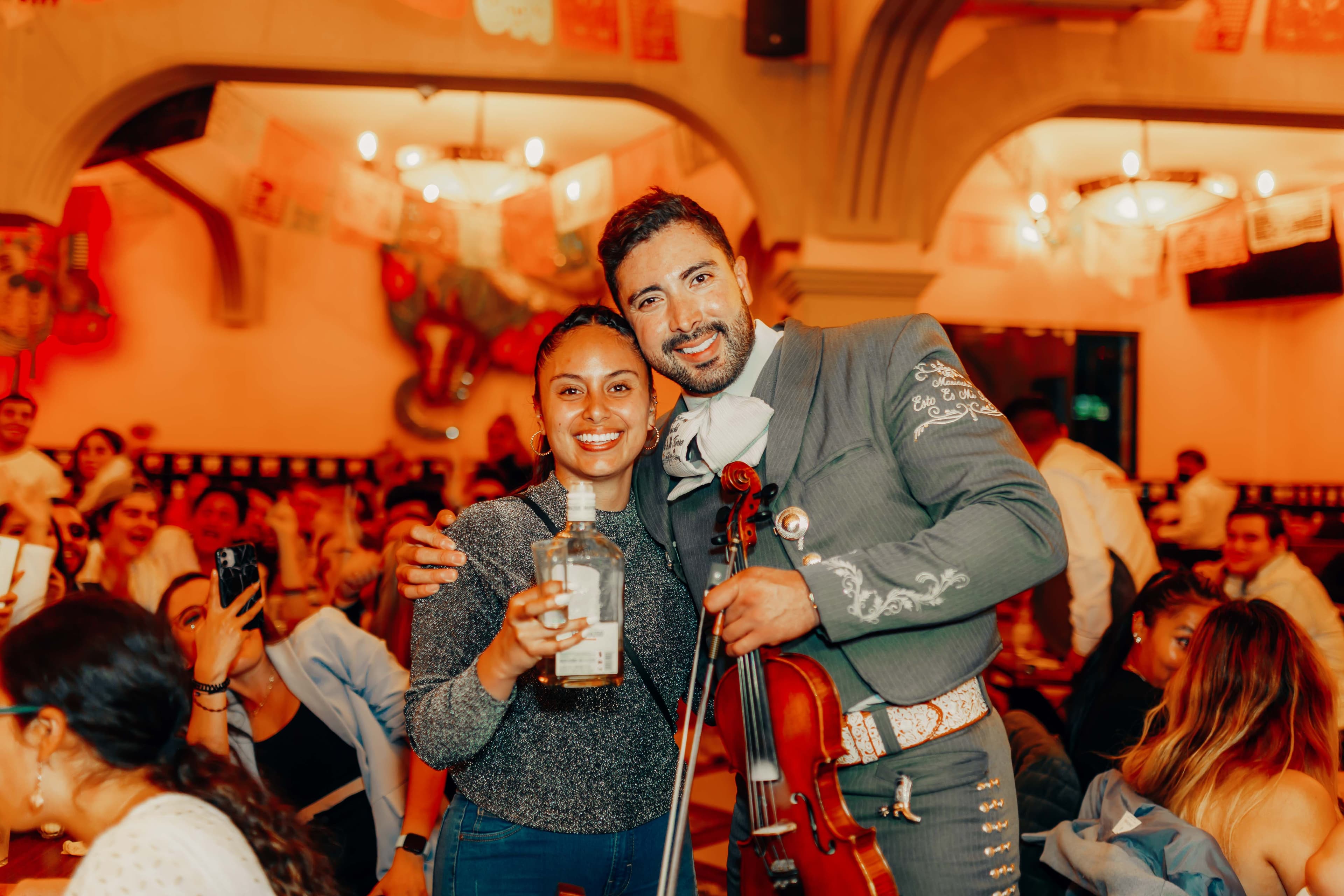 Tour nocturno: mariachis, show en Garibaldi y tacos — 2