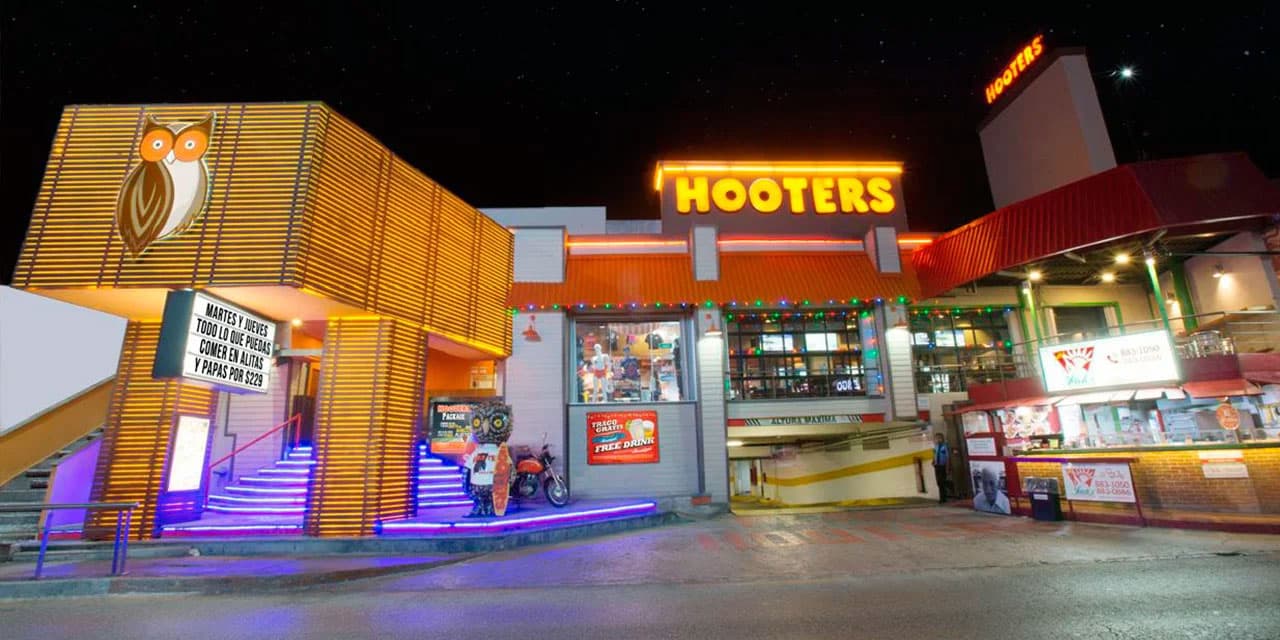 Hooters Party Center