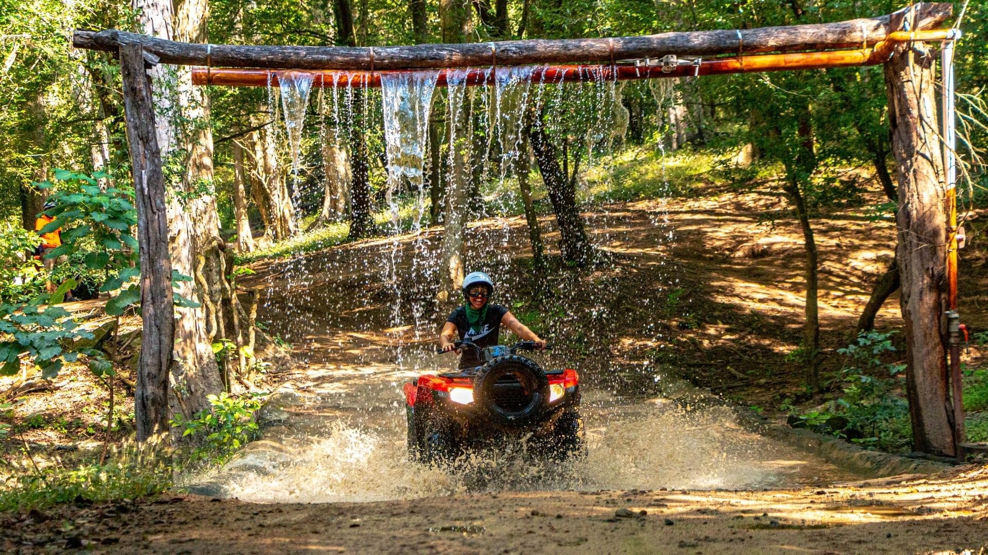 River Park: ATV al Jorullo Bridge y Mirador de Cristal — 5