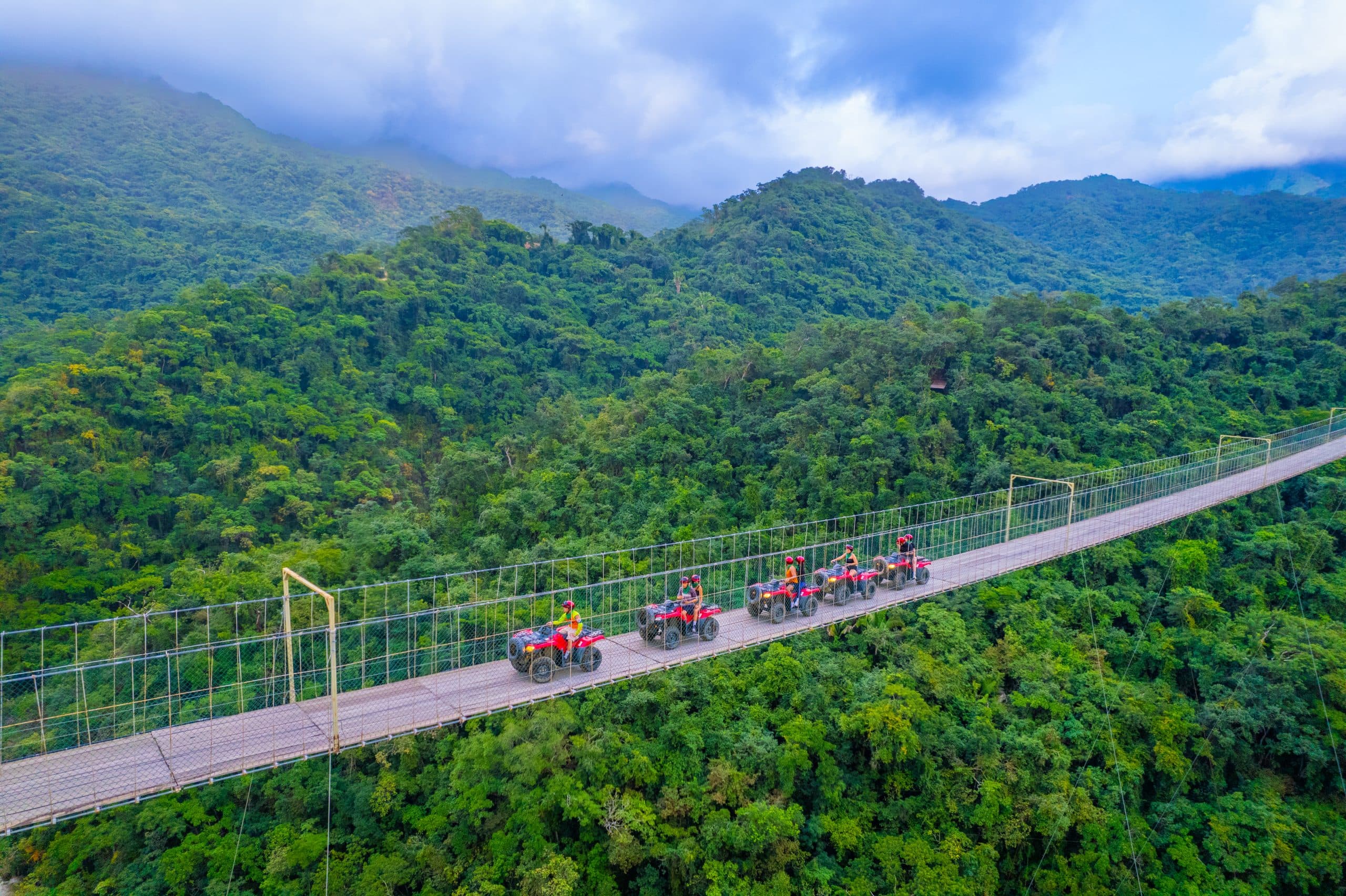 River Park: ATV al Jorullo Bridge y Mirador de Cristal