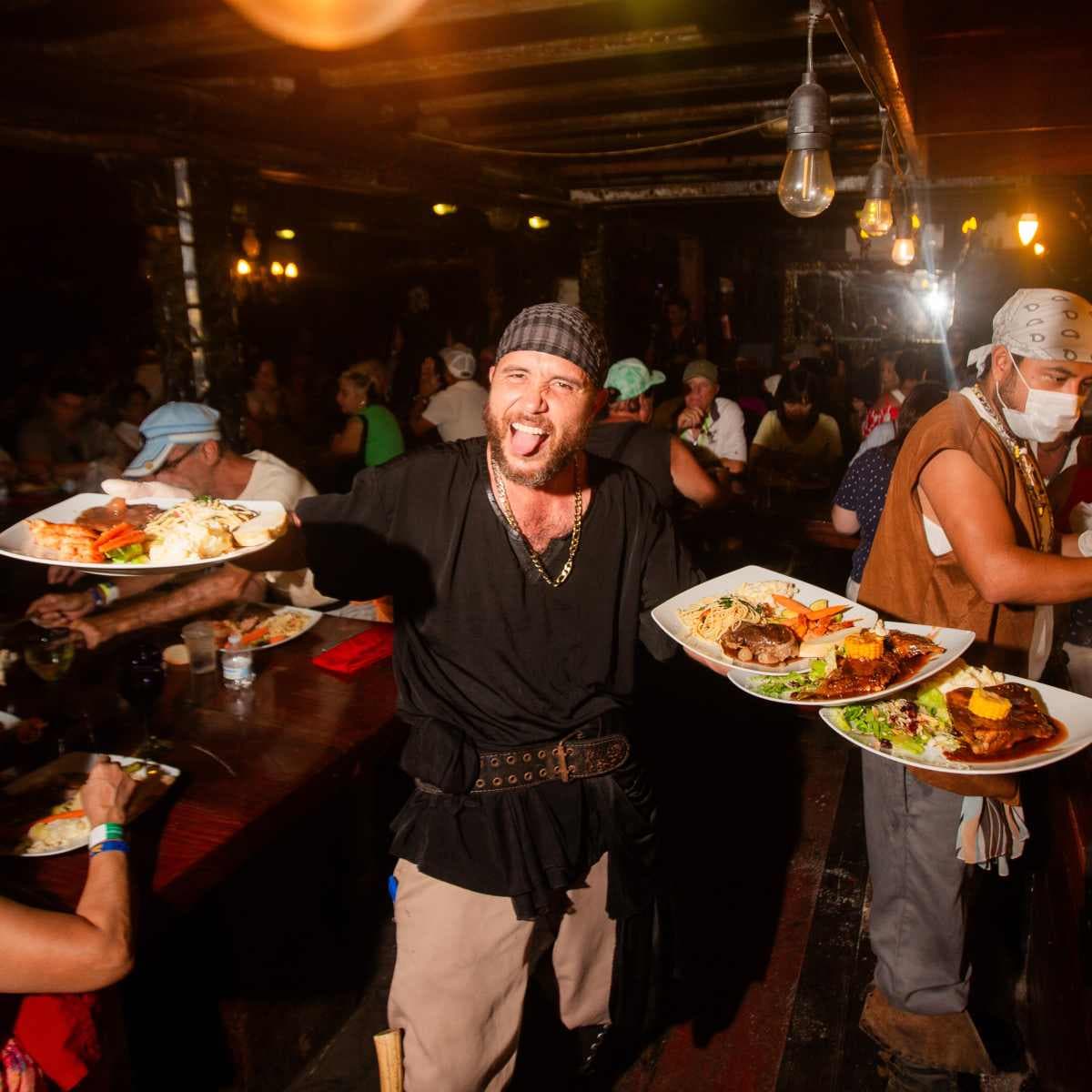 Piratas de la Bahía: galleon, dinner and fireworks at sunset — 3