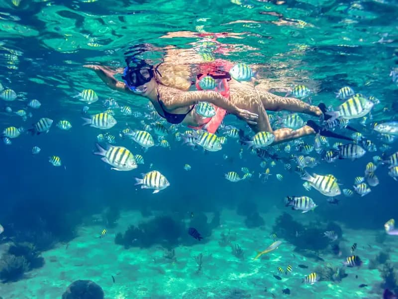 Tour de lujo a Isla Mujeres en catamarán — 3