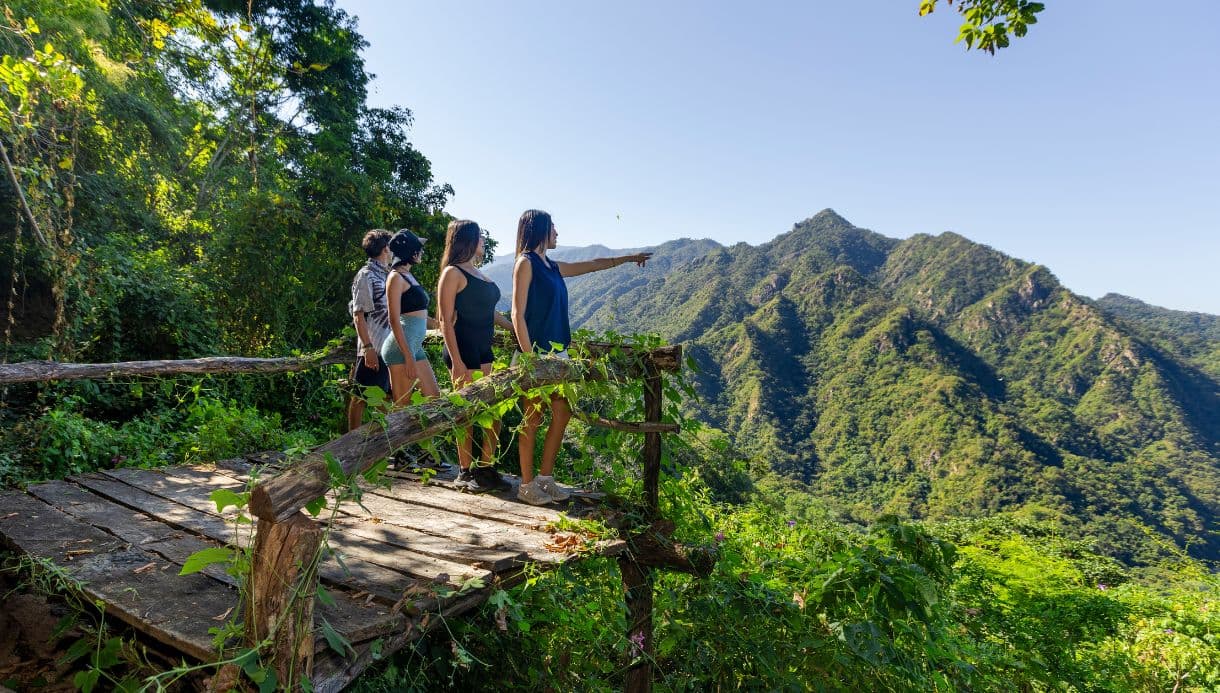 River Park – Hiking Tour through the Sierra Madre and Jorullo Point