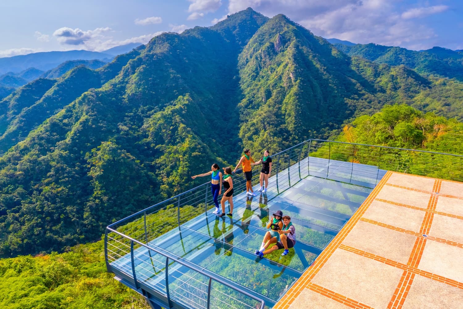 River Park: RZR, Jorullo Bridge y Sierra Madre
